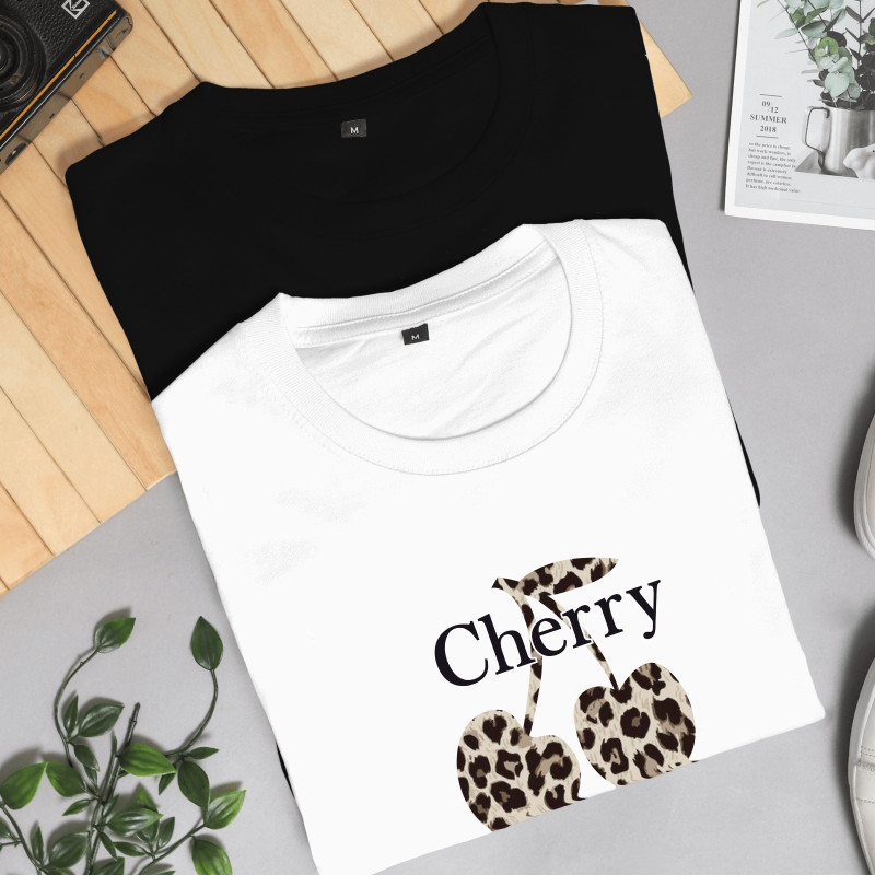 Leopar Desenli Kiraz Baskılı Crop T-shirt